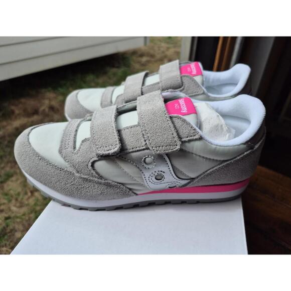 Saucony Other - NIB Saucony Kids Jazz Double Hook Loop Sneaker Shoes Big Kid US size 5 M leather
